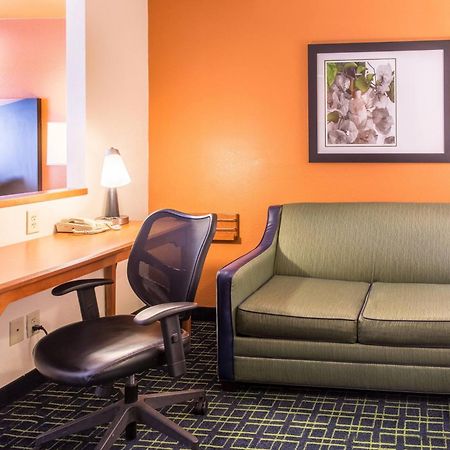 Fairfield Inn & Suites Билингс Екстериор снимка